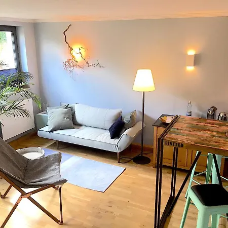 Bed & Breakfast Studio Am Waldrand